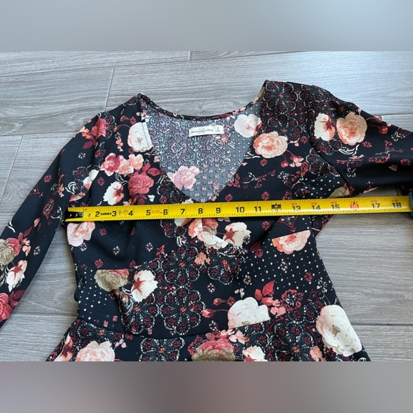 Abercrombie & Fitch Long Sleeve Floral Dress, Size Small, Ruffle/Flowy Skirt••• - Picture 10 of 12